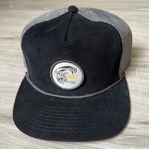 New With Tags O’Neill Corduroy Trucker Hat